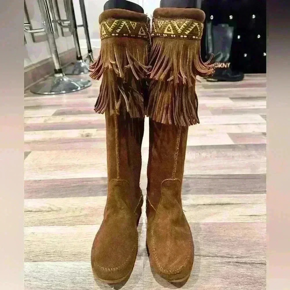 MInnatonka Women's Dusty Brown Suede 2 Layer Fringe Knee High Boot Moccasins - Picture 3 of 6